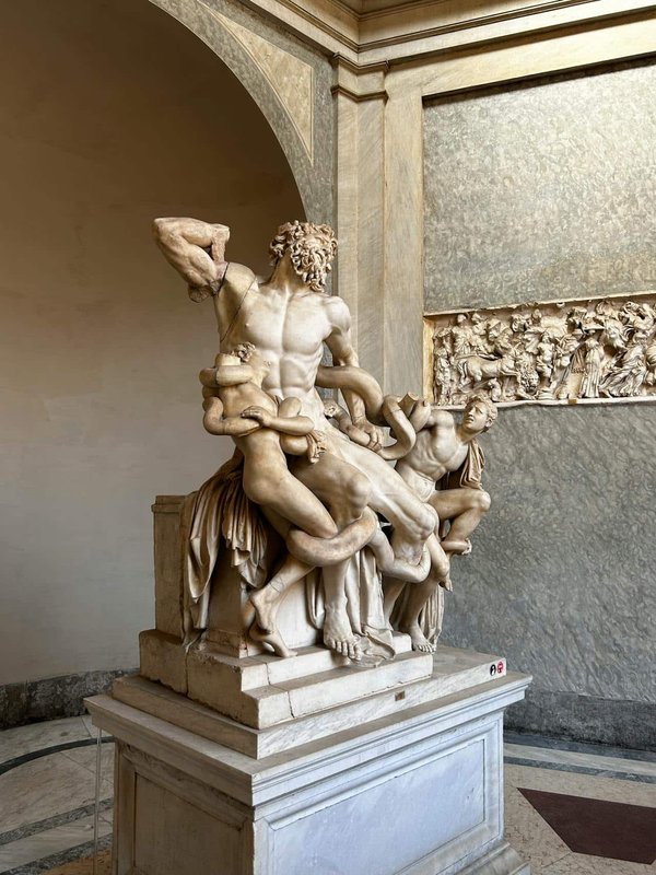 Quel est le rôle des musées dans l'éducation artistique contemporaine ?